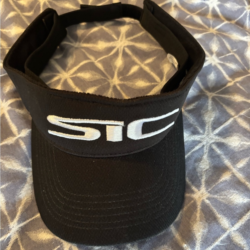 SIC Visor Hat Cap Strapback Black White Adjustable Runner Tennis Golfer